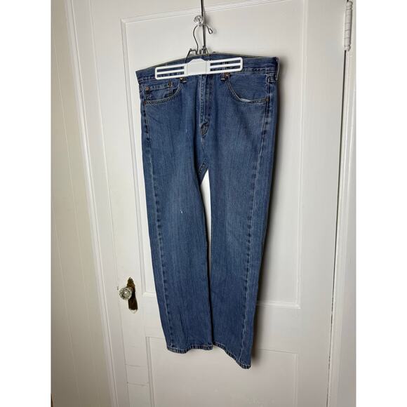 Levi's 505 Jeans Men's 36 X 30 Medium Wash Blue Denim Straight Leg Relaxed Fit - Picture 1 of 9